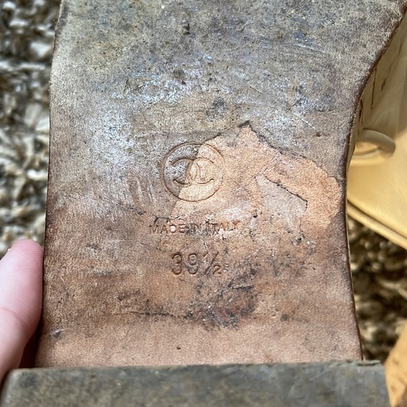 CHANEL slides - Picture 7 of 10